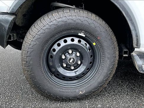 New 2026 Ford Bronco Outer Banks AWD/4WD image 12