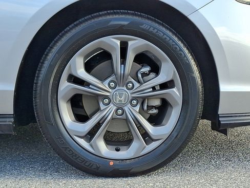 Used 2023 Honda Accord EX image 8