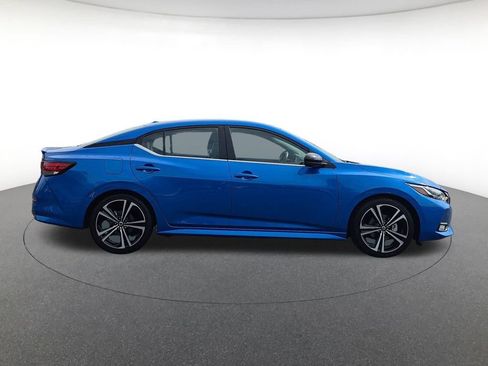 Used 2023 Nissan Sentra SR w/ SR Premium Package FWD image 4