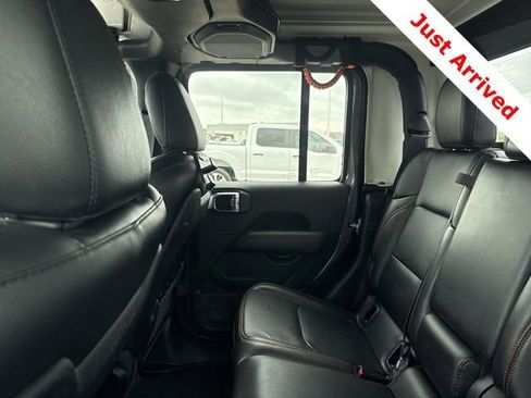 Used 2023 Jeep Gladiator Mojave w/ Cold Weather Group image 11