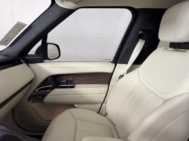 New 2026 Land Rover Range Rover SE AWD/4WD image 23