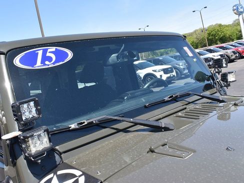 Used 2015 Jeep Wrangler Sport AWD/4WD image 23