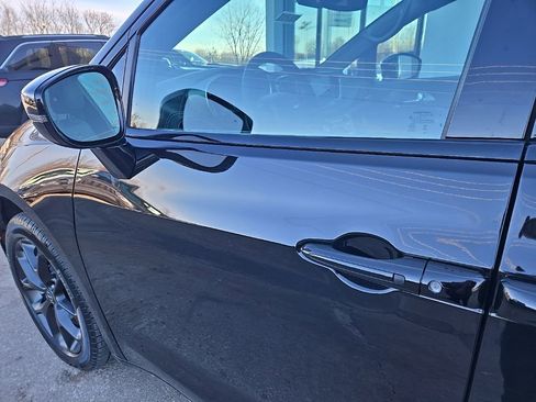 New 2026 Chrysler Pacifica Select w/ S Appearance Package image 26