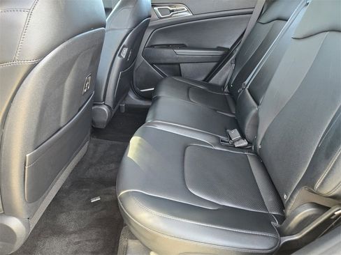 Certified 2024 Kia Sportage EX image 29
