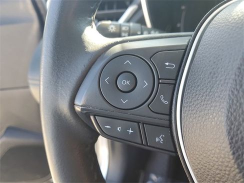 Used 2023 Toyota Corolla Cross XLE image 23