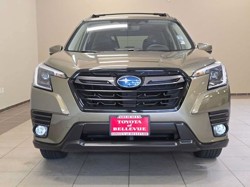 Used 2022 Subaru Forester Limited AWD/4WD image 6