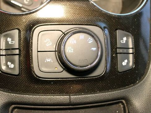 Used 2020 GMC Acadia AT4 w/ GMC Pro Grade Package AWD/4WD image 29