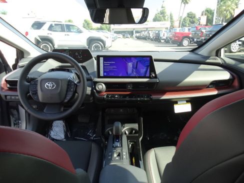 New 2026 Toyota Prius Plug-In Hybrid FWD image 15
