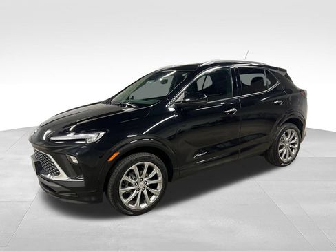 Certified 2025 Buick Encore GX Avenir w/ Avenir Technology Package AWD/4WD image 5
