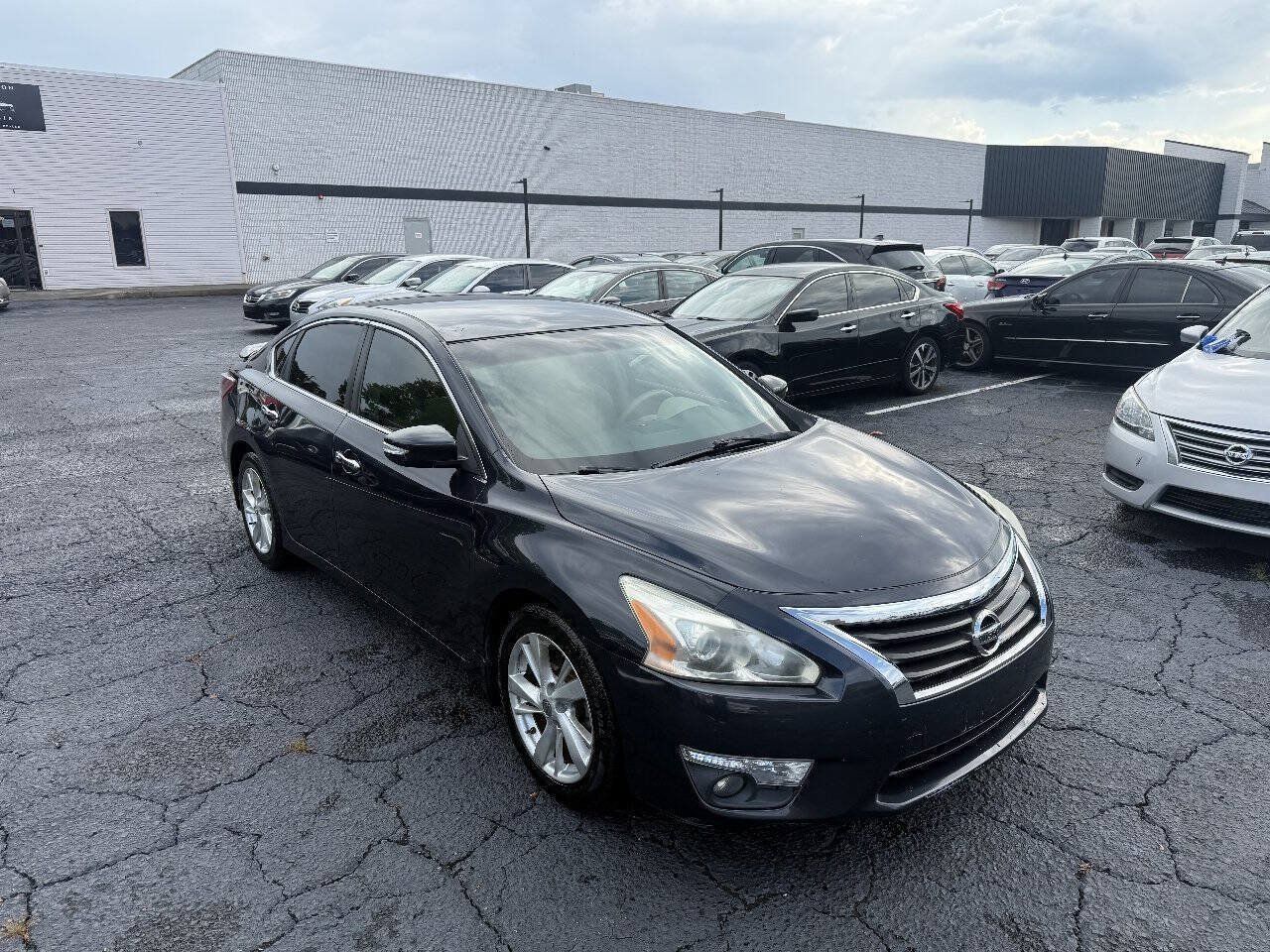 Used 2013 Nissan Altima 2.5 SL FWD image 6