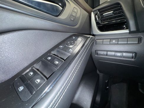 Used 2022 Nissan Rogue SL w/ SL Premium Package AWD/4WD image 15