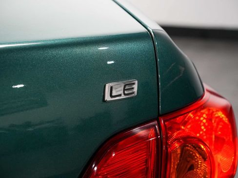 Used 2010 Toyota Corolla LE FWD image 12