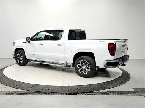 New 2026 GMC Sierra 1500 SLT w/ SLT Premium Plus Package image 5