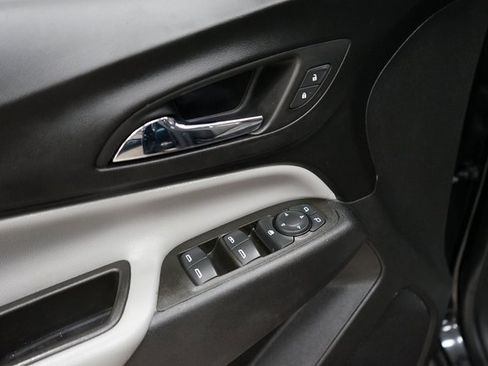 Used 2023 Chevrolet Equinox LS w/ Driver Confidence II Package image 24