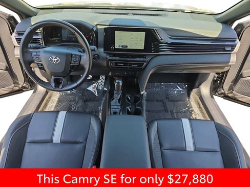 Used 2025 Toyota Camry SE FWD image 15