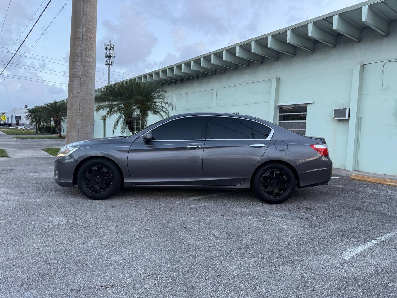 Used 2015 Honda Accord EX-L image 10