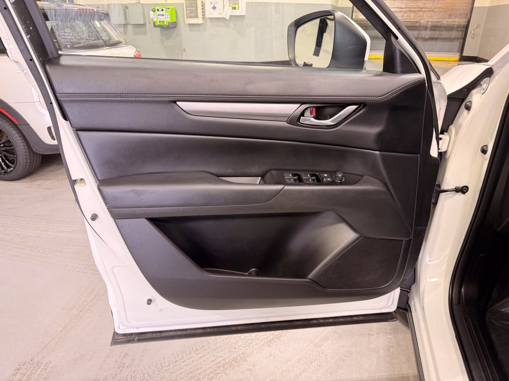 Used 2021 MAZDA CX-5 Touring AWD/4WD image 10