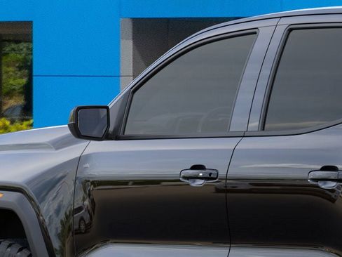 New 2025 GMC Canyon Elevation w/ Convenience Package image 12