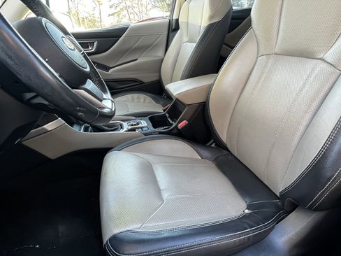 Used 2020 Subaru Forester Limited image 17