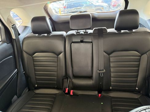 Used 2023 Ford Edge SEL image 38