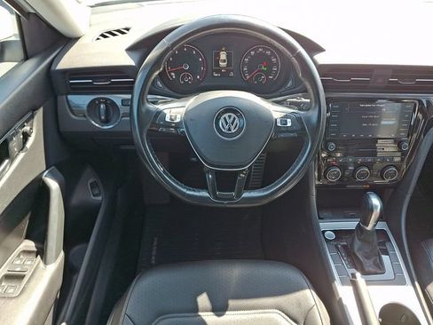 Used 2020 Volkswagen Passat 2.0T R-Line FWD image 12