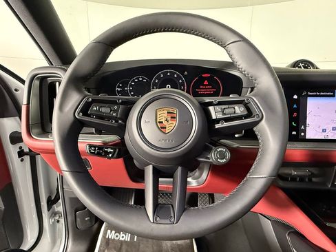 New 2026 Porsche Cayenne Coupe image 38