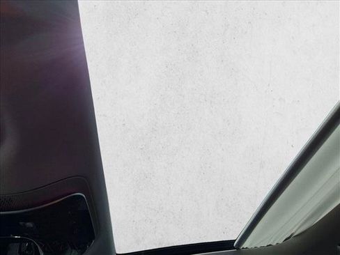 Used 2024 Mercedes-Benz E 350 4MATIC Sedan image 9