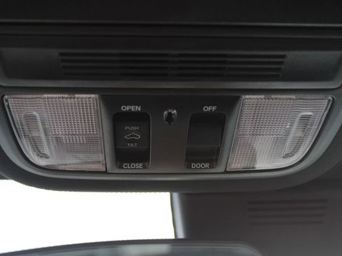 Used 2020 Honda Accord Sport image 17