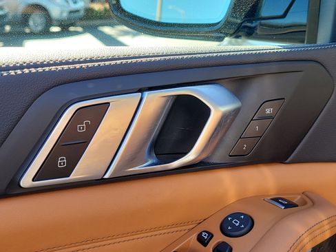 Used 2023 BMW X5 xDrive40i w/ Premium Package image 19