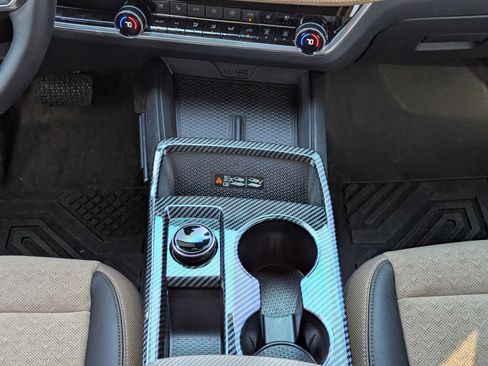 Used 2026 Chevrolet Equinox ACTIV w/ Convenience Package III image 19