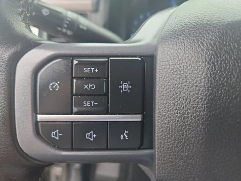 Used 2025 Ford F150 XLT w/ Equipment Group 301A Standard AWD/4WD image 17