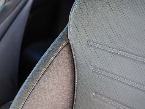 Certified 2025 Mercedes-Benz GLC 350e 4MATIC image 24