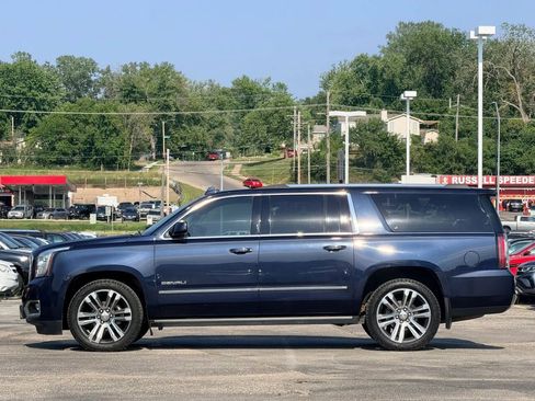 Used 2019 GMC Yukon XL Denali w/ Denali Ultimate Package AWD/4WD image 5