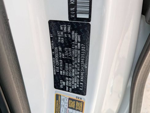 Certified 2024 Kia Carnival SX Prestige FWD image 39