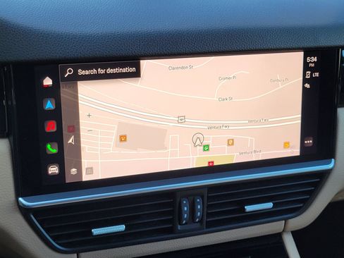 Certified 2022 Porsche Cayenne Platinum Edition AWD/4WD image 19