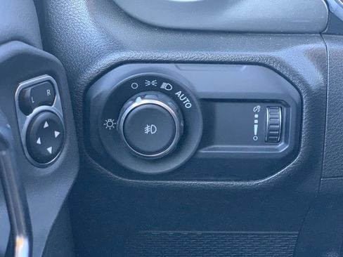 Used 2023 Jeep Wrangler Sahara image 15