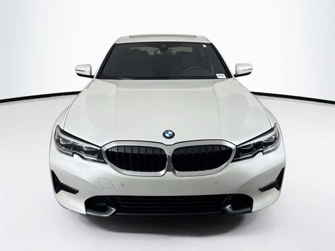 Used 2019 BMW 330i xDrive Sedan w/ Convenience Package AWD/4WD image 9