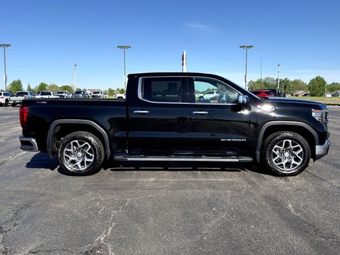 Used 2025 GMC Sierra 1500 SLT w/ SLT Premium Plus Package AWD/4WD image 2