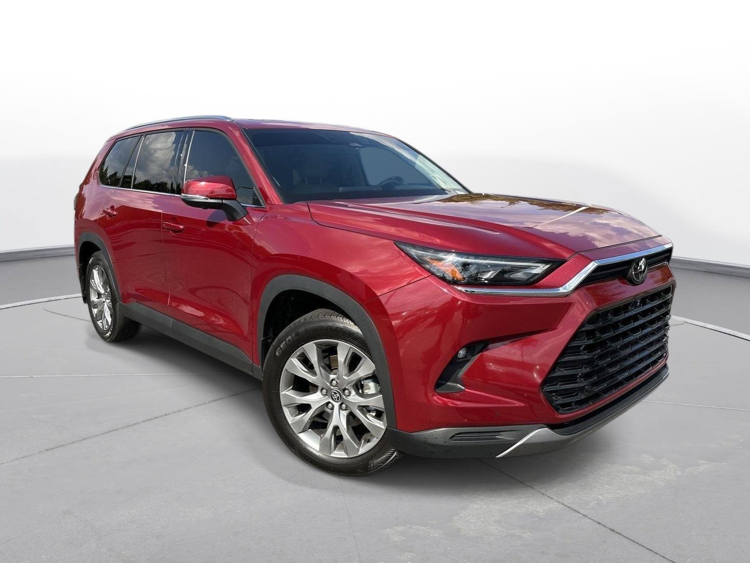 Used 2025 Toyota Grand Highlander AWD image 4