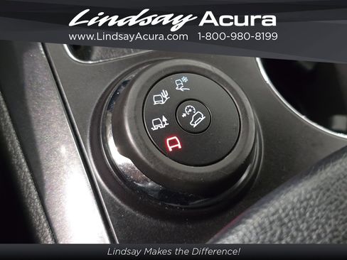 Used 2017 Ford Explorer XLT w/ Equipment Group 202A image 19