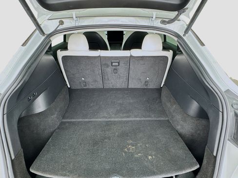 Used 2022 Tesla Model Y Performance image 18