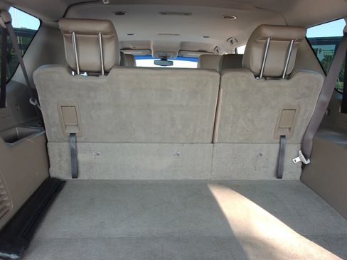 Used 2018 GMC Yukon XL SLE RWD image 28