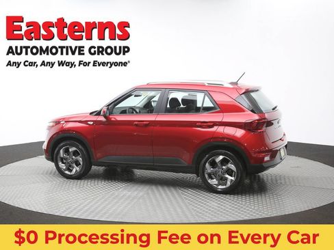 Used 2025 Hyundai Venue SEL FWD image 63