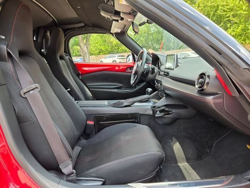 Used 2016 MAZDA MX-5 Miata Club RWD image 22