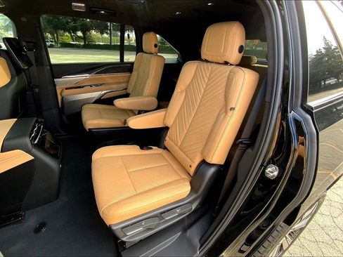 New 2025 Cadillac Escalade IQ Luxury 2 AWD/4WD image 28