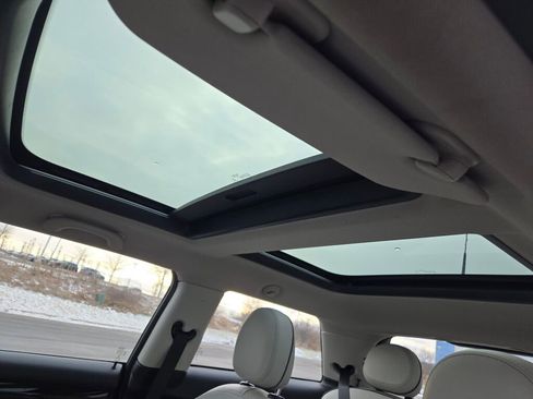 Used 2019 MINI Cooper S w/ Signature Upholstery Package image 18