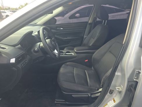 Certified 2021 Nissan Altima 2.5 S image 5