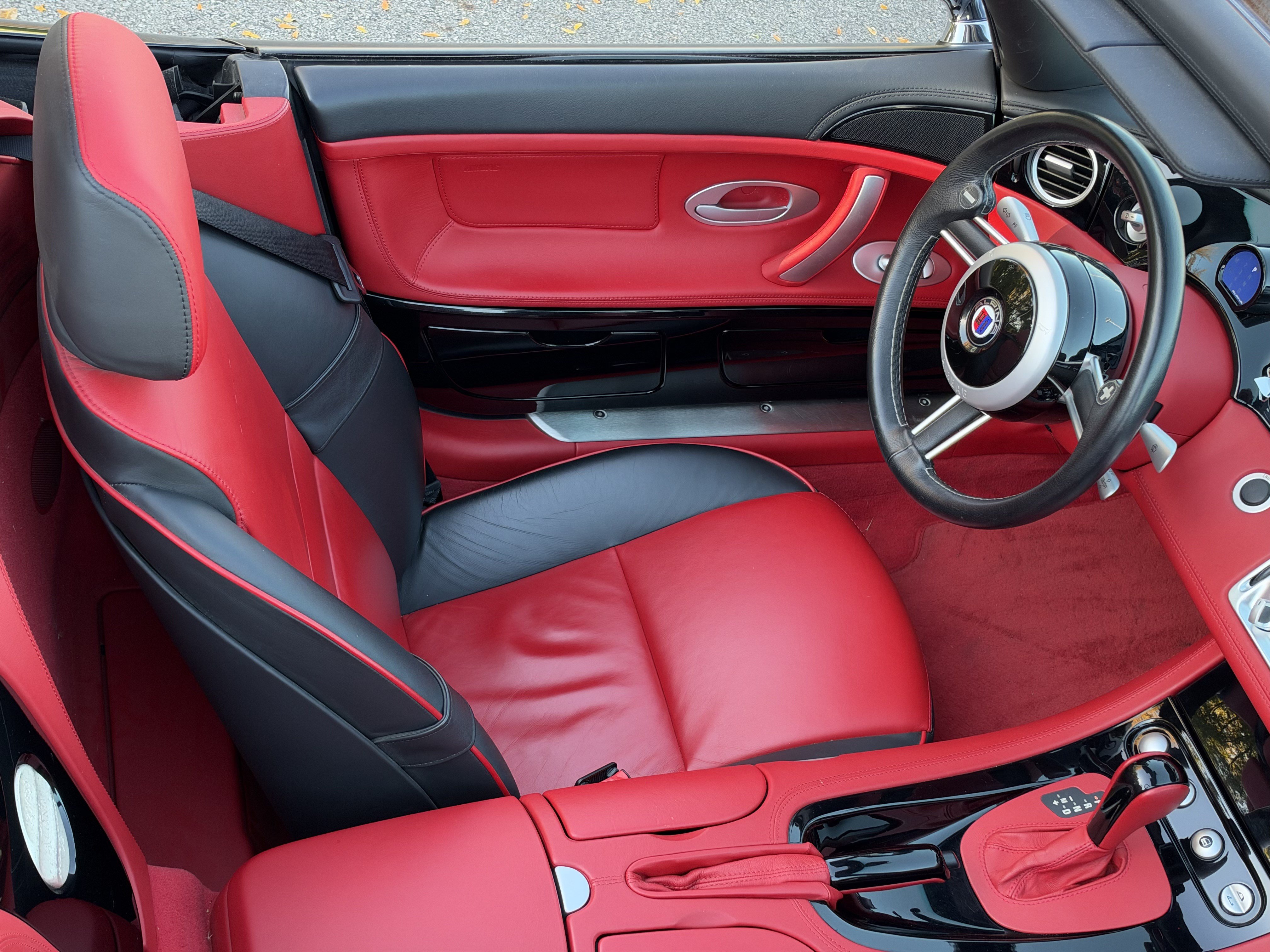 Used 2003 BMW Z8 RWD image 9