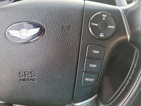 Used 2013 Hyundai Genesis 3.8 image 22