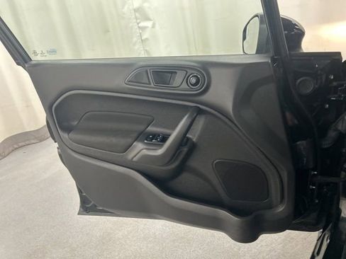 Used 2017 Ford Fiesta SE w/ Equipment Group 201A image 21